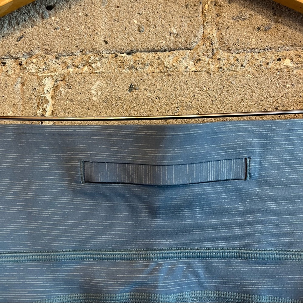 Outdoor Voices Cropped Leggings - Size XL - Picture 5 of 5